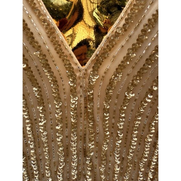 Mac Duggal Sequin Floral Beaded Sleeveless A-Line Gown Size 12 - Picture 9 of 13